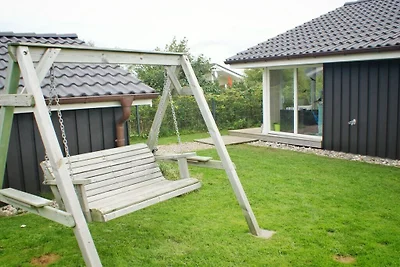 Vakantiehuis in Lankau met zwembad