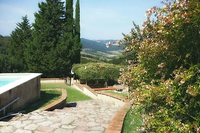 Villa in Sasso Pisano mit Garten