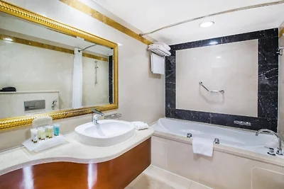 Aufenthalt in der Premium-Suite | Sonntagsfei...