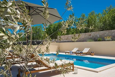 Familienvilla in Kreševo mit beheiztem Pool