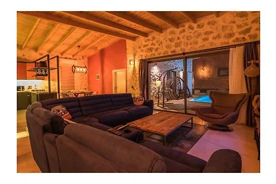 Finca in Kalkan mit Schwimmbecken