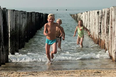 Bungalow am Nordseestrand mit Garten