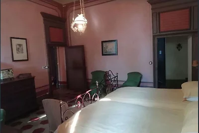 Wohnung im Schloss, mit privatem Garten