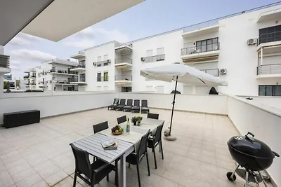 Wohnung in Lagos in der Nähe des Strandes Mei...