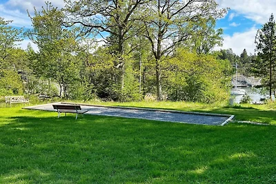 4 Personen Ferienhaus in STAVSNÄS-By Traum