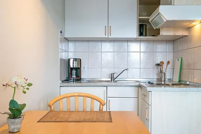 Ferienwohnung mit möblierten Balkon in Sellin