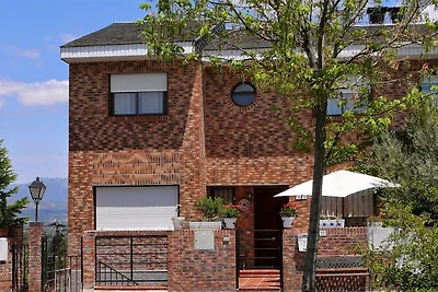 Villa duplex con piscina a Madrid