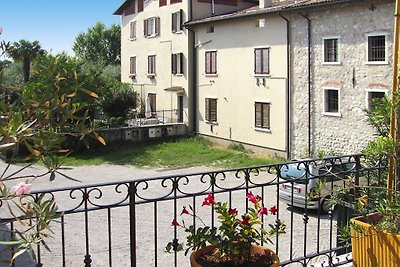 Apartment in Toscolano Maderno near the lake