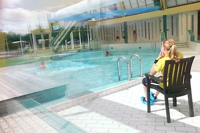 Moderne Lodge, zwei Badezimmer, 1 km vom Stra...