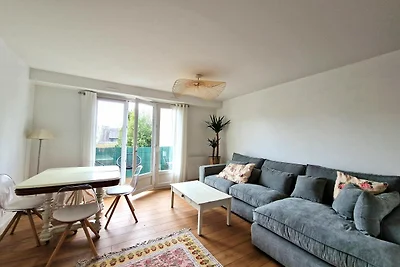 Ferienwohnung mit Balkonterrasse nahe Strand