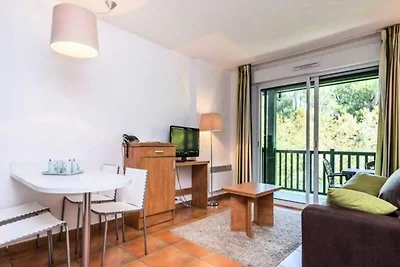 2 Zimmer, 4 Personen, Parkseite