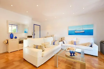 Apartment für 6 Personen mit Balkon