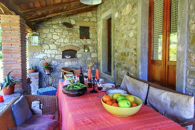 Casa Vacanze a Ortignano con Piscina