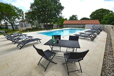 Tranquil Getaway with Shared Pool in Bale - C...
