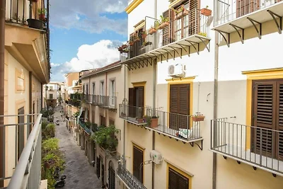 Wohnung in Palermo mit Terrasse