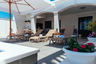 Apartments Trogrlić - Studio with Balcony and...