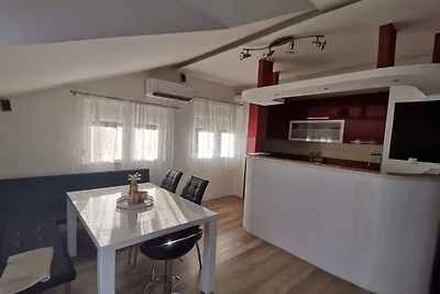 Two Bedroom Apartment with Terrace and Sea...