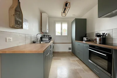 Chic & Cozy – Luxuriöse Wohnung mit Projektor