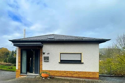 Ferienhaus in Birresborn mit Balkon