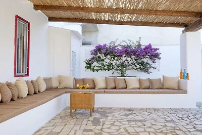 Rosso con piscina - spiaggia privata inclusa