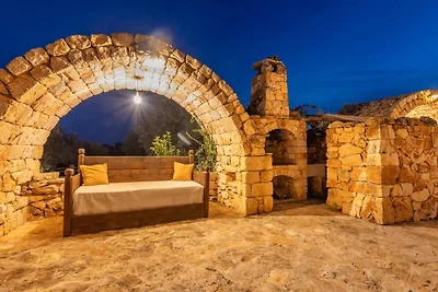 Villa rustica con piscina per 17 persone.