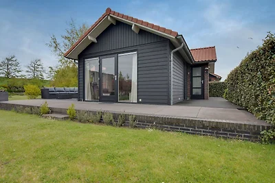 Ferienhaus in Kattendijke mit Garten