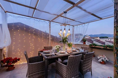 Luxe appartement met privétuin in Lucca