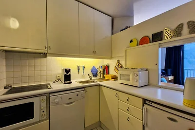 Appartamento confortevole · Ai piedi delle pi...