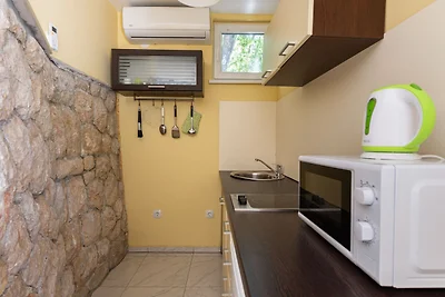 Ferienhaus in Tribanj in der Nהhe des...