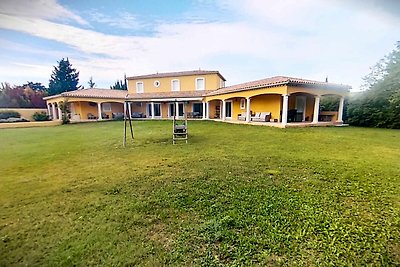 Provenzalische Villa mit Pool