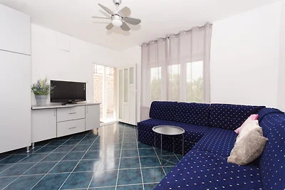 Casa vacanze caratteristica a Mastrinka con...