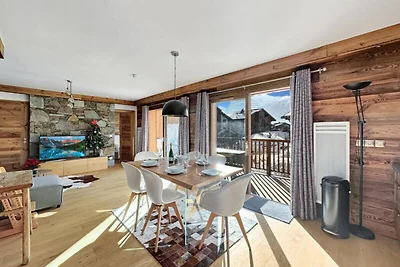 Ferienwohnung in Les Carroz mit Pool und Spa