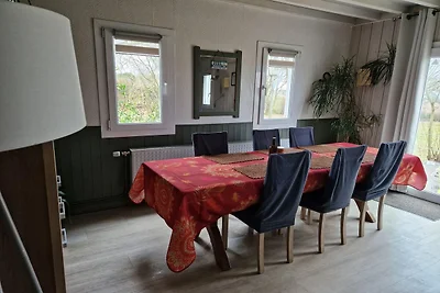 Ruhiges Chalet in Transinne mit Terrasse
