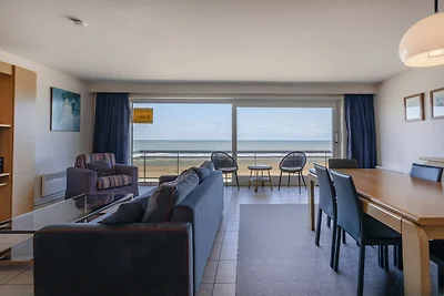 Angenehme Wohnung direkt am Meer mit Terrasse