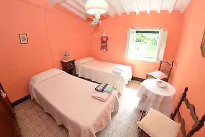 Bauernhaus in Pescaglia mit Schwimmbad