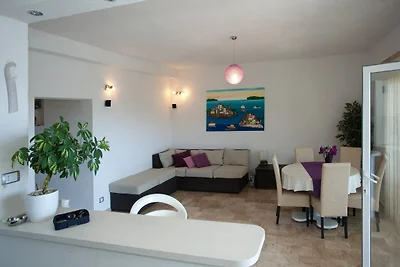 Wonderful Visinisce Apartments with Terrace a...