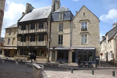 Herrliches Ferienhaus in Bayeux mit Garten