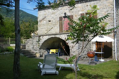 Gezellig vakantiehuis aan de rivier Le Lignon