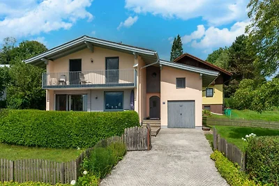 Bella casa vacanze ad Attersee con giardino