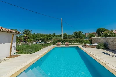 Vakantiehuis in Gedici met zwembad