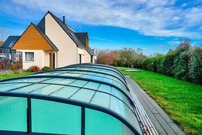 Apartment in Plonéour-Lanvern mit Pool