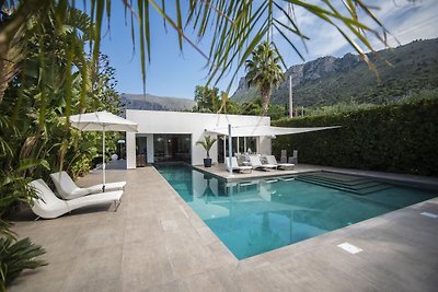 Beautiful luxury villa in Sicilian style with...