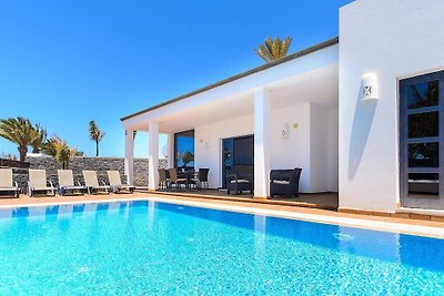 Ferienhaus in Playa Blanca mit privatem Pool