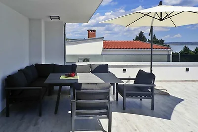 Ferienhaus SOLE in Maslenica mit Pool