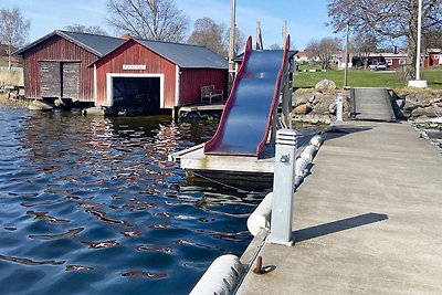 4 Sterne Ferienhaus in HALLSTAVIK