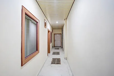 POP 83829H Bhagwati-Palast