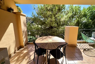 Wohnung in Calahonda mit tropischen Pools