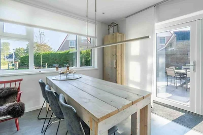 Geräumiges Ferienhaus für 6 Personen in der N...