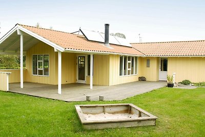 Lebendiges Ferienhaus in Nordborg mit Sauna