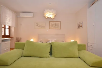 Einfaches und sonniges Studio-Apartment